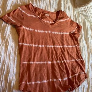 Old navy tie dye shirt
